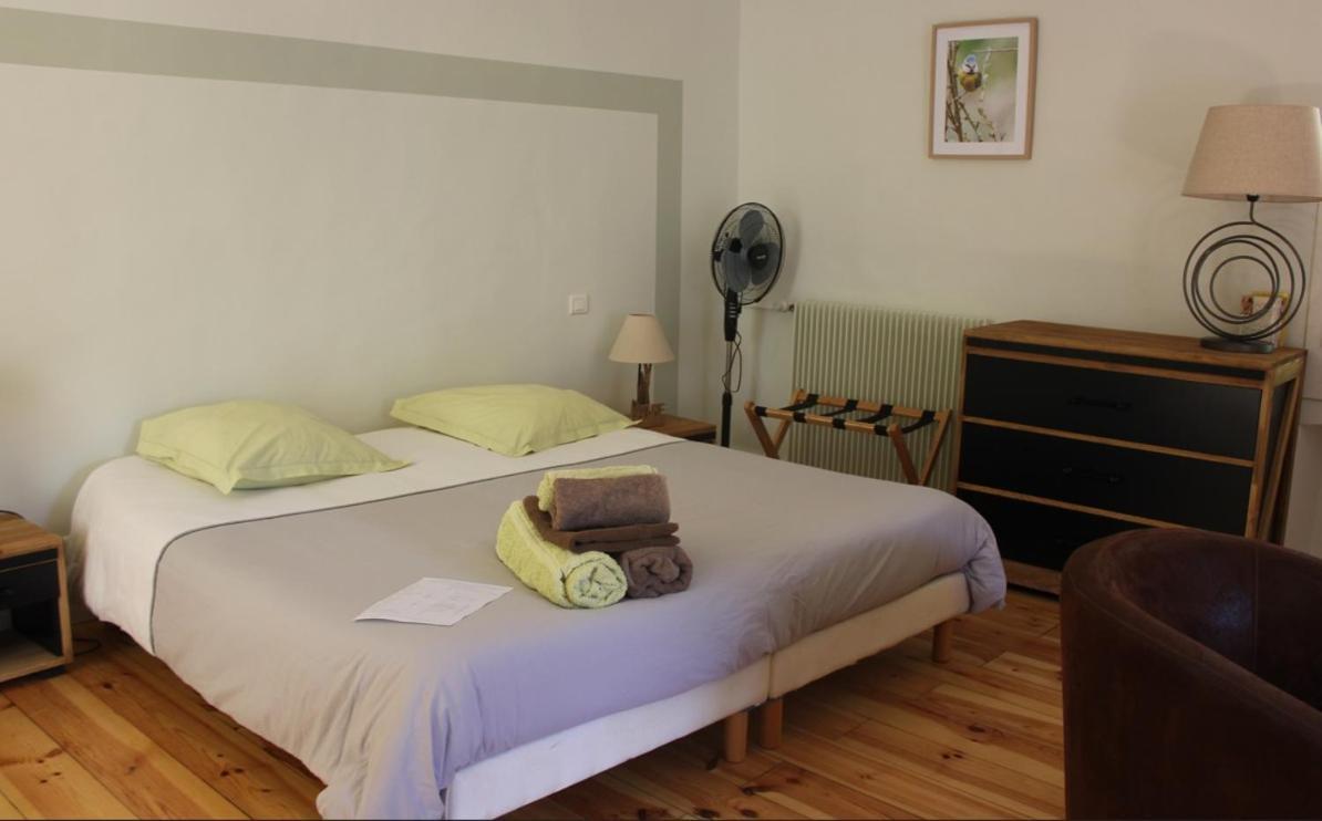 Domaine De La Carriere Bed & Breakfast Sumene Luaran gambar