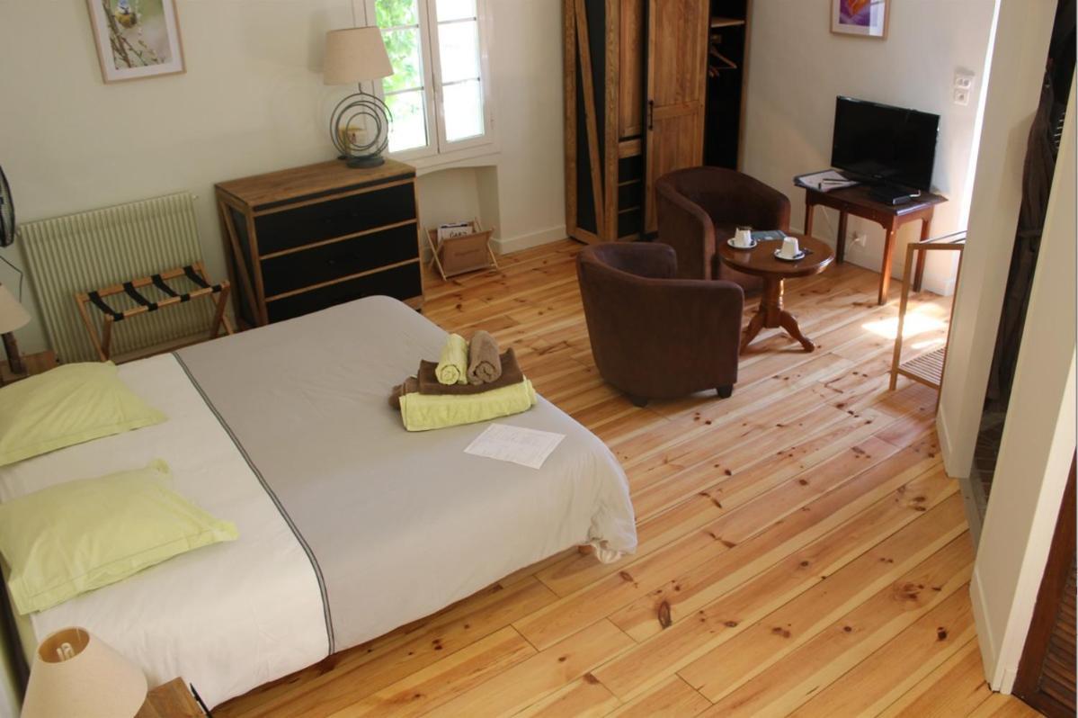 Domaine De La Carriere Bed & Breakfast Sumene Luaran gambar
