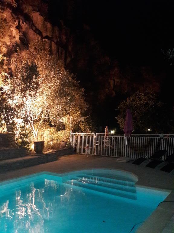 Domaine De La Carriere Bed & Breakfast Sumene Luaran gambar
