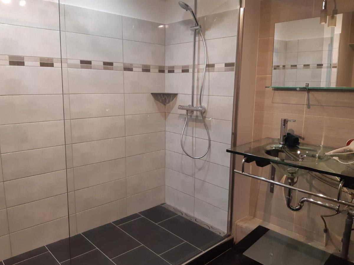 Domaine De La Carriere Bed & Breakfast Sumene Luaran gambar